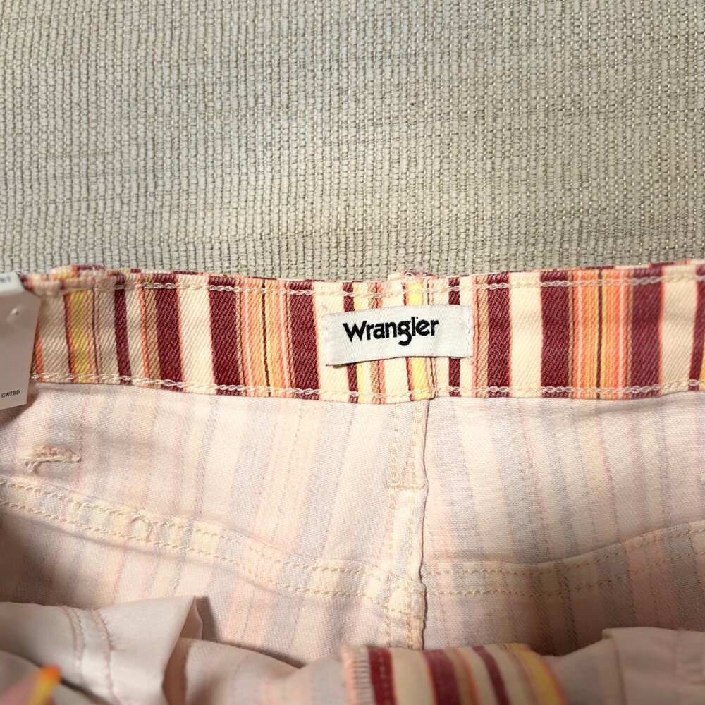 Wrangler High Rise Cowboy Shorts Size 29 Western Striped Denim Cutoff Festival - Picture 4 of 6